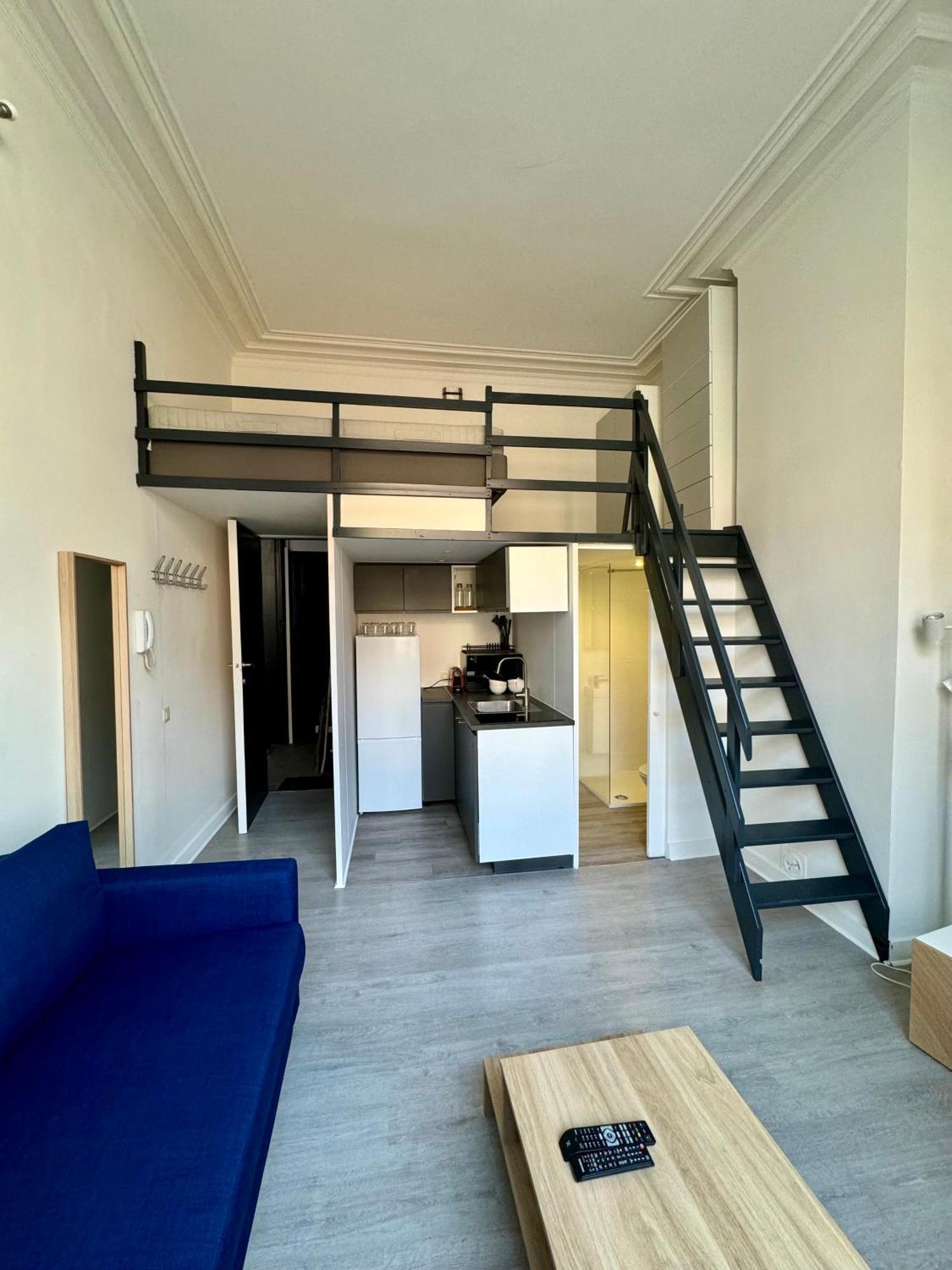 Studio Avec Chambre En Mezzanine Bruxelas Exterior foto